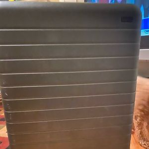 Away Travel Suitcase (The Large)